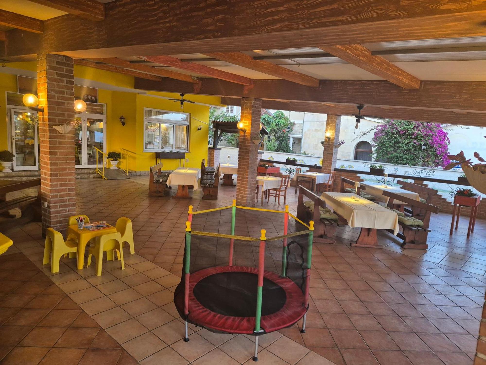 Biergarten Medulin Dış mekan fotoğraf